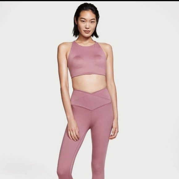 🥀SOLD ON MERCARI🥀 NEW VICTORIA'S SECRET OPEN BACK HIGH NECK PINK SPORTS BRA - Picture 4 of 9